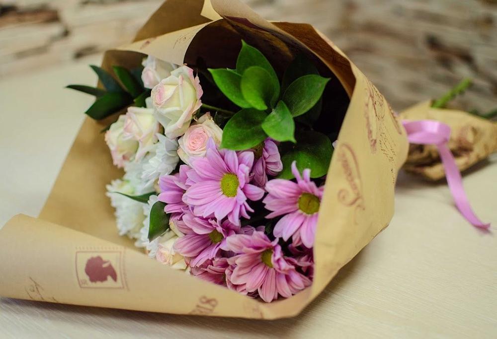 Букет цветов из: Розы и Хризантемы в Ардоне