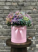 Цветочная композиция из Гипсофила и Розы в шляпной коробке в Ардоне