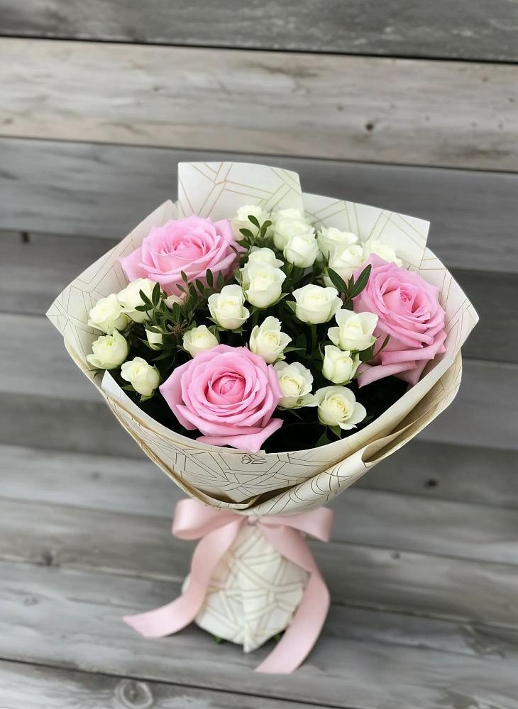 Букет цветов из: Розы в Ардоне