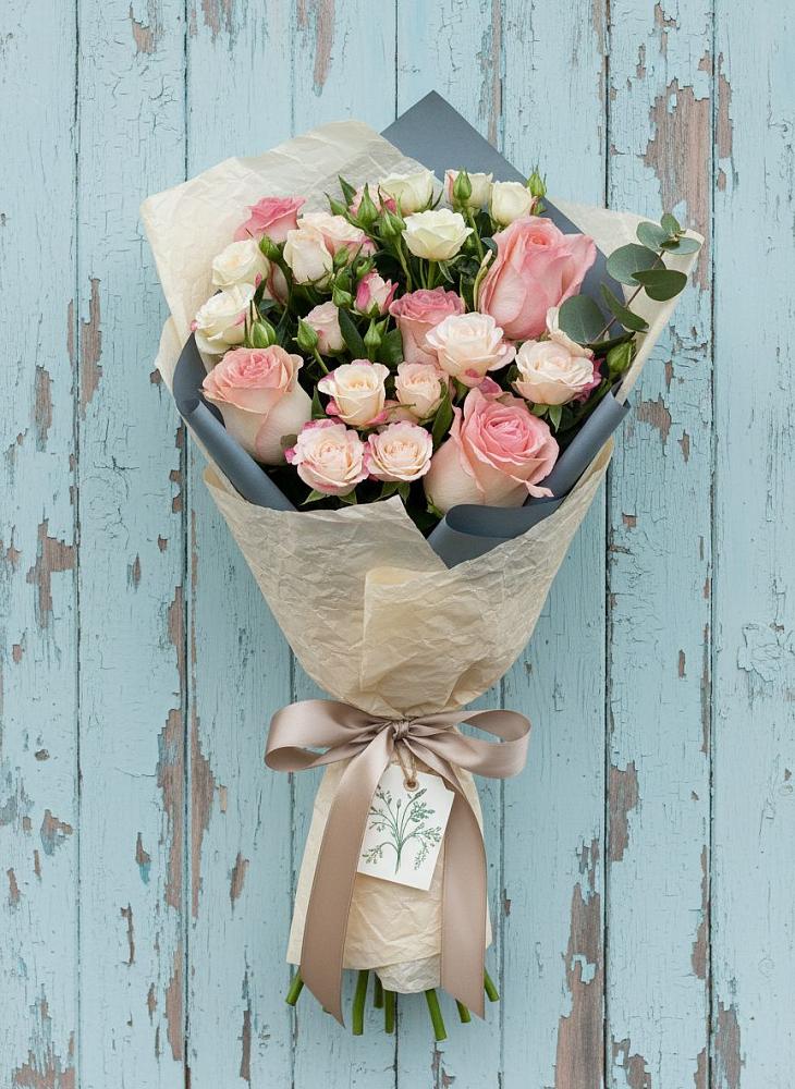 Букет цветов из: Розы в Ардоне