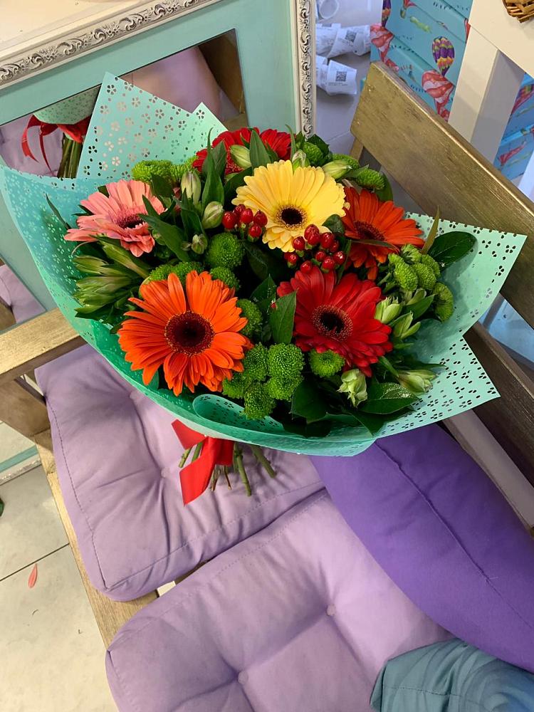 Букет цветов из: Герберы, Хризантемы и Альстромерии в Ардоне