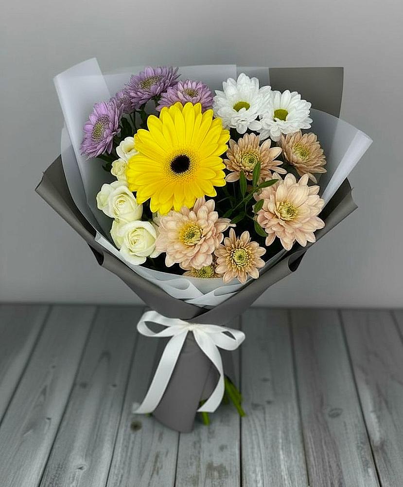 Букет цветов из: Розы, Герберы и Хризантемы в Ардоне