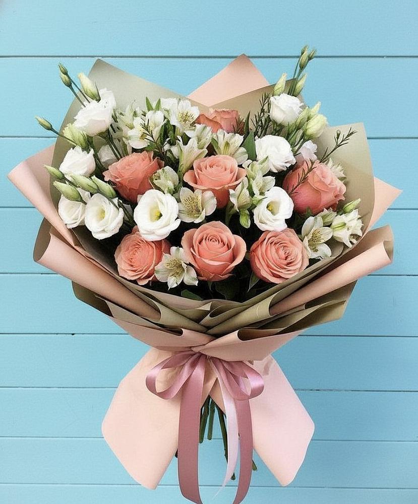 Букет цветов из: Розы, Альстромерии и Лизиантусы в Ардоне