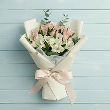 Букет цветов из:  Альстромерии в Ардоне