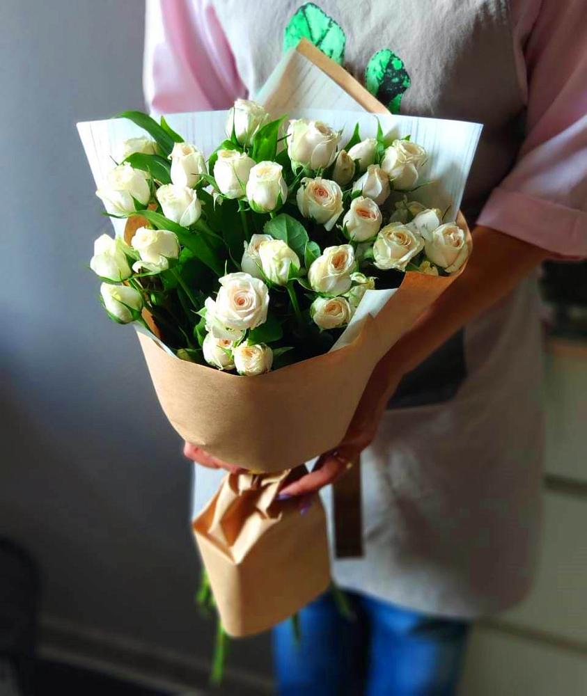 Букет цветов из: Розы в Ардоне