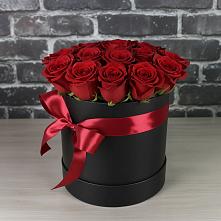 Цветочная композиция из Розы в шляпной коробке в Ардоне