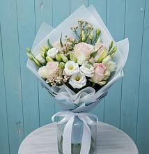 Букет цветов из:  Розы и Лизиантусы в Ардоне