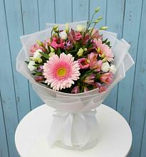 Букет цветов из:  Герберы, Альстромерии и Лизиантусы в Ардоне