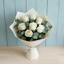 Букет Белые розы в Эвкалипте в Ардоне