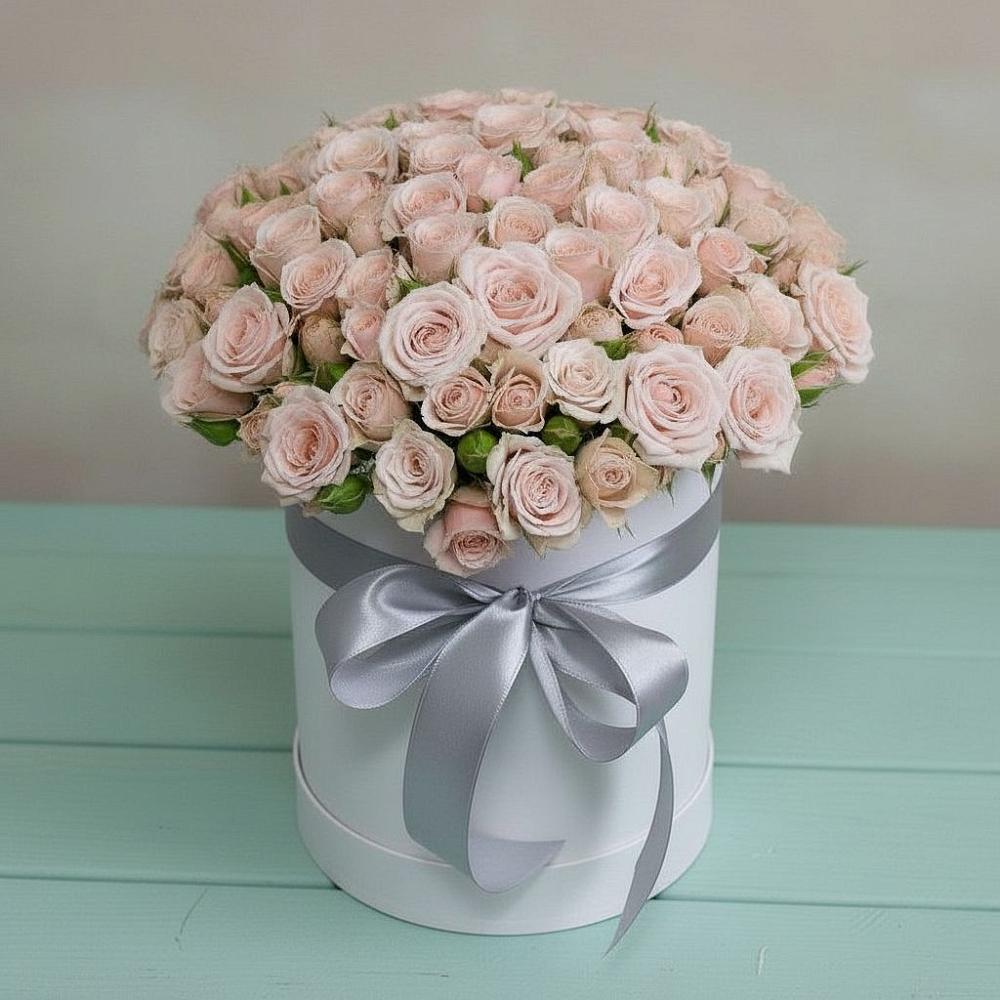 Цветочная композиция из Розы в шляпной коробке в Ардоне